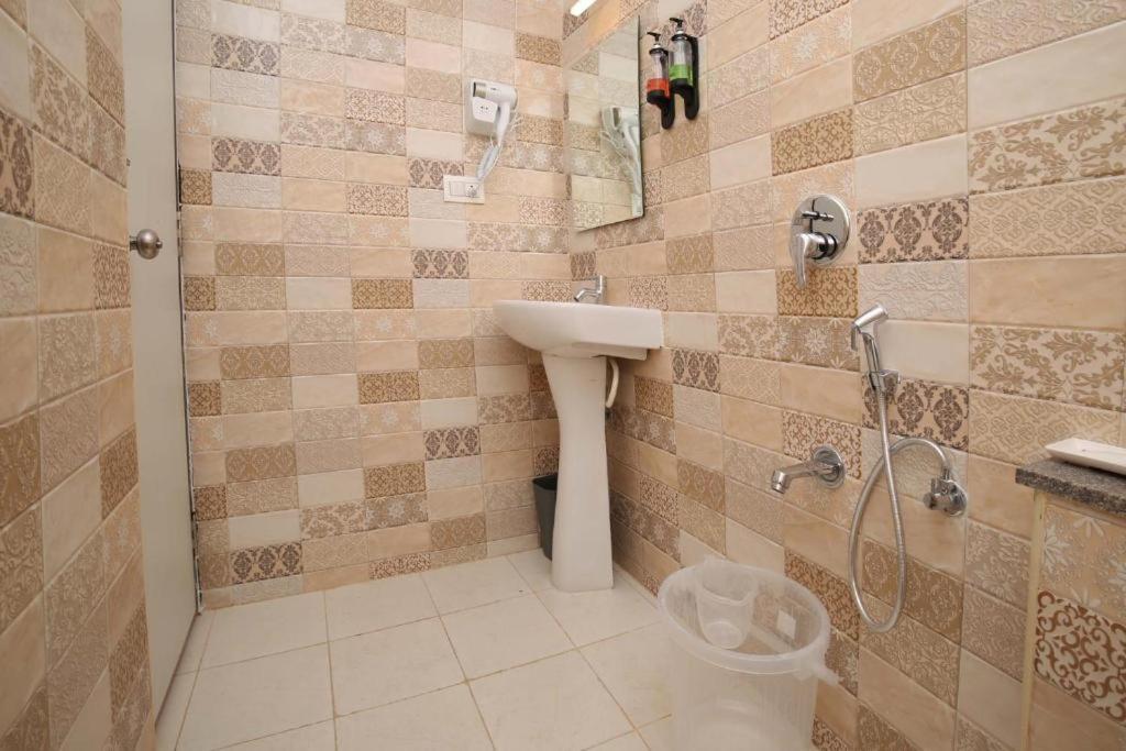 Blossom Suites Bengaluru Zewnętrze zdjęcie